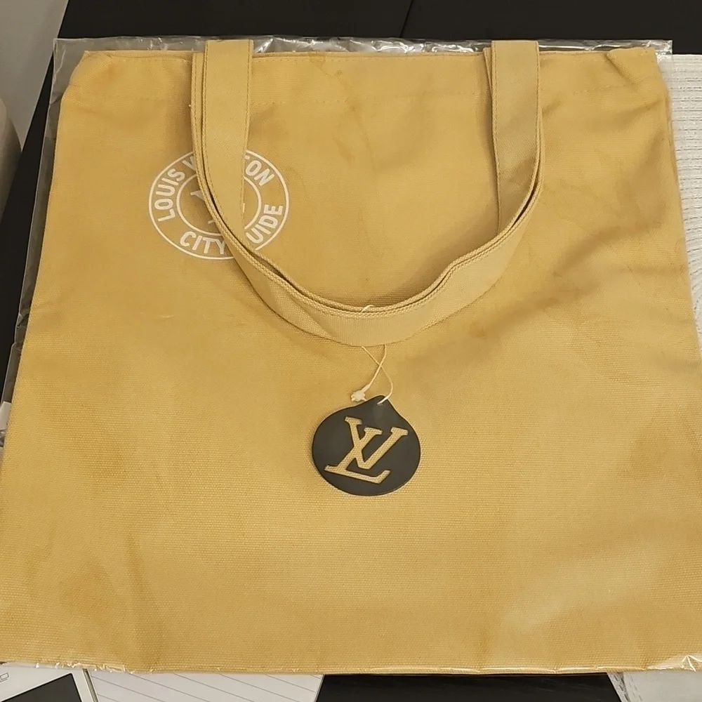 Louis Vuitton Mustard Yellow City Guide Tote - Picture 6 of 6
